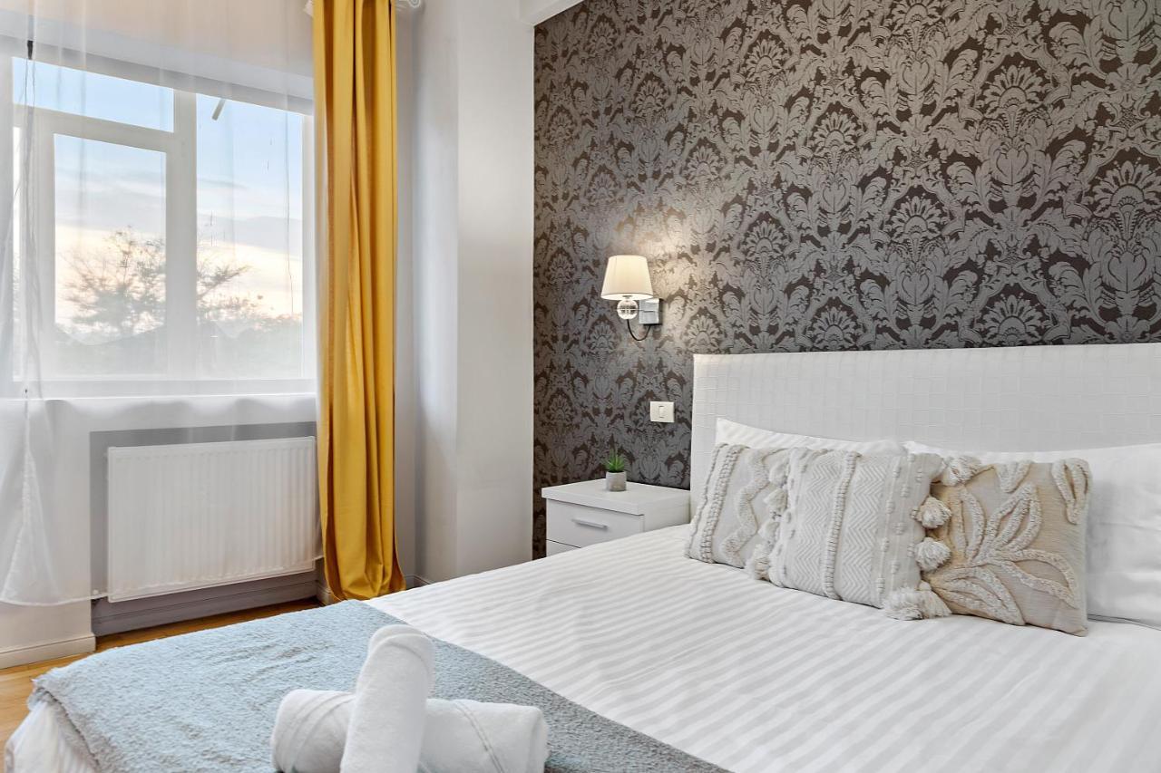 City Heart Retreat Elegant Apartment Bukarest Exterior foto