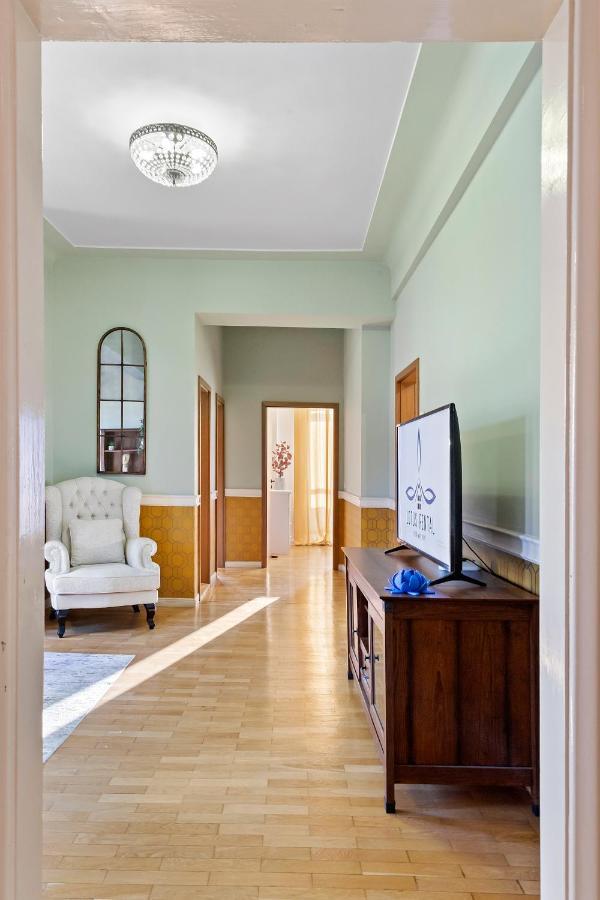 City Heart Retreat Elegant Apartment Bukarest Exterior foto